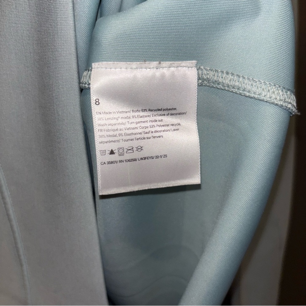 Lululemon Softstreme Draped-Back Crew
Silver Blue - Picture 10 of 13